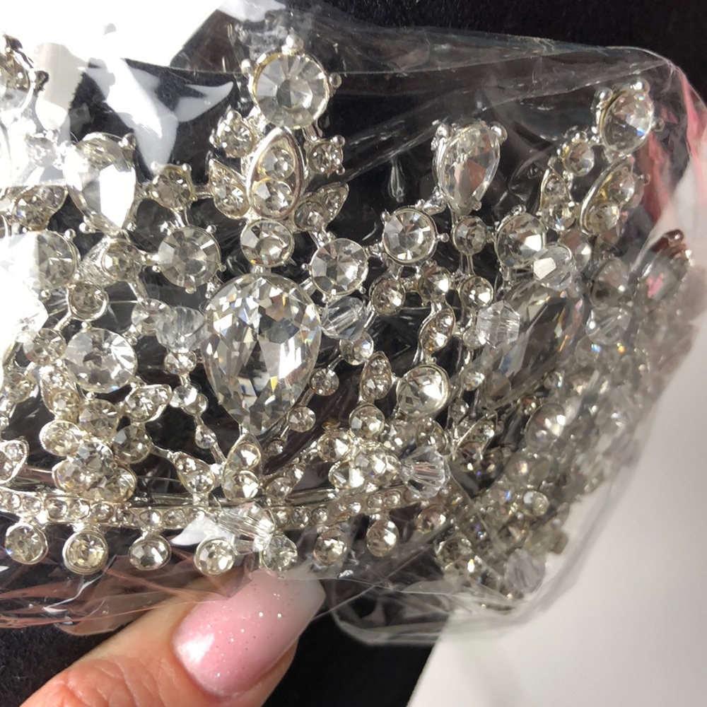 Bridal crown tiara diamonds queen pageant bride - Picture 8 of 9